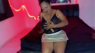 Hot babe feels horny and want to take a real big cock deep in my pussy